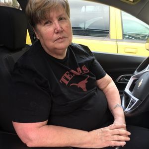 Meet your Posher, Carlotta